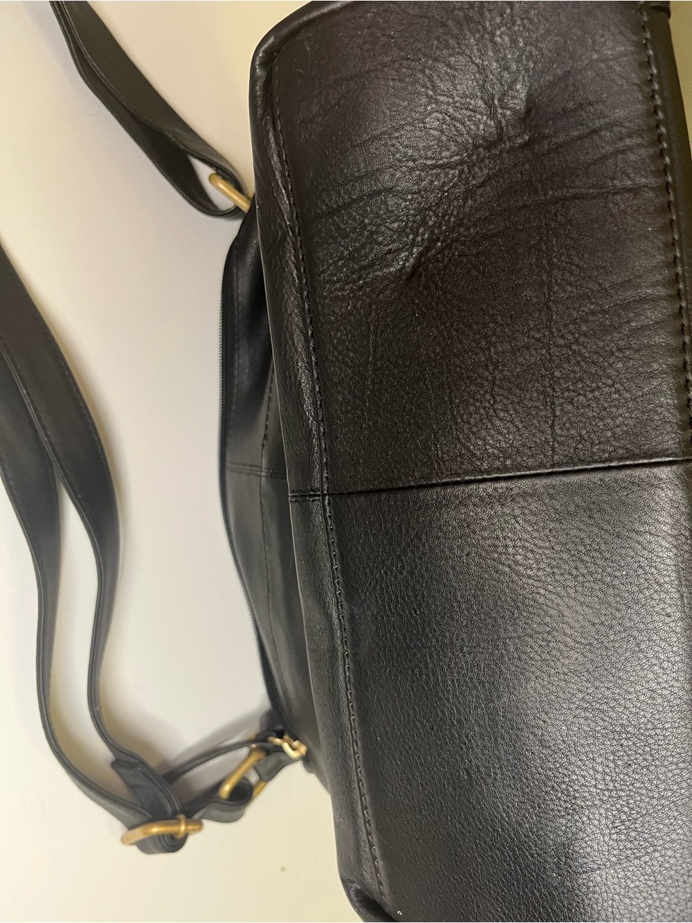 Great American Leather Works Shoulder Bag; 100% Genuine Leather Exterior - Picture 5 of 6